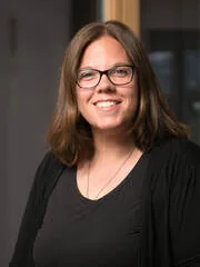 Porträt von Stefani Kuster